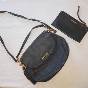 Michael Kors Bedford Tassle Bag Black Pebbled Leather with Matching Wristlet